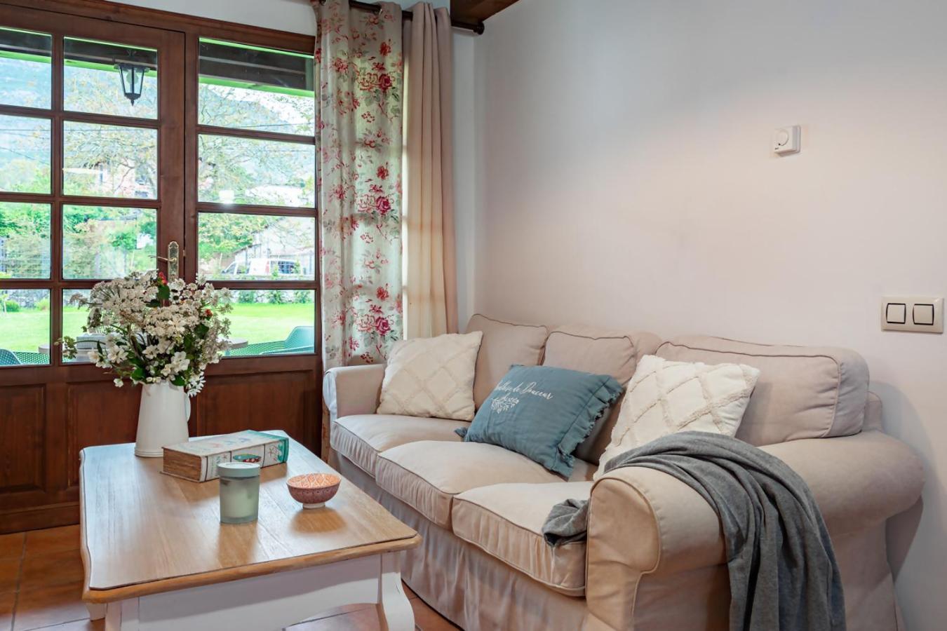 Entrenueces Appto2 Camango Apartment ภายนอก รูปภาพ